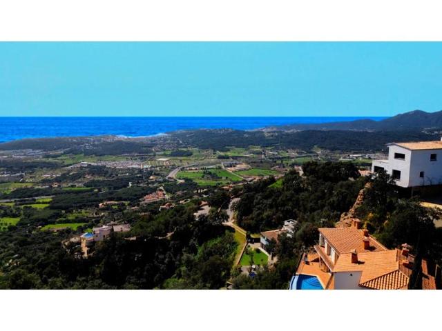 Casa en venta en Castell-Platja d'Aro photo 0