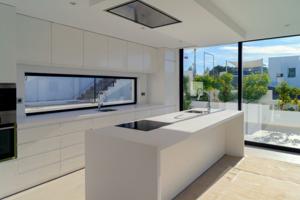 Chalet en venta en Santa Eulalia Del Rio, Talamanca a Jesus. photo 0