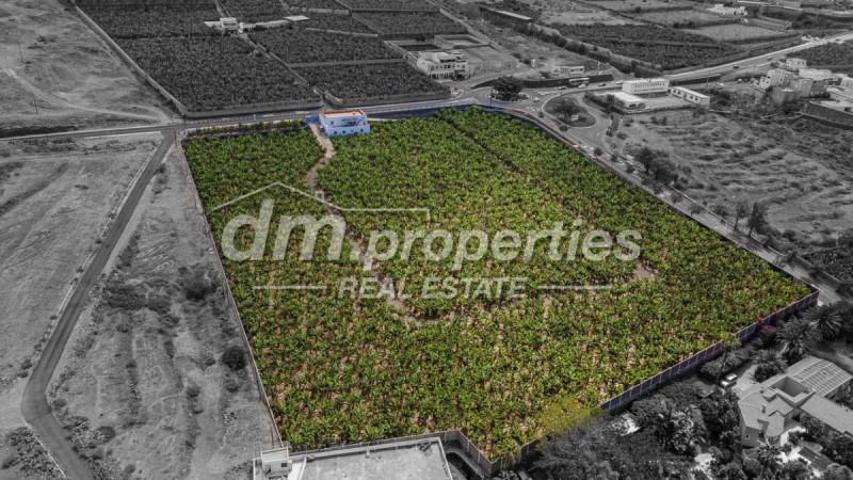 Chalet en venta en Adeje, Playa Paraiso photo 0