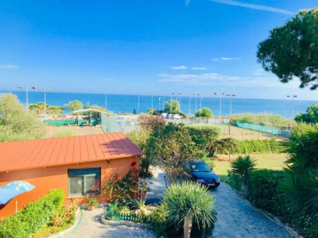 Casa en venta en Mataró photo 0