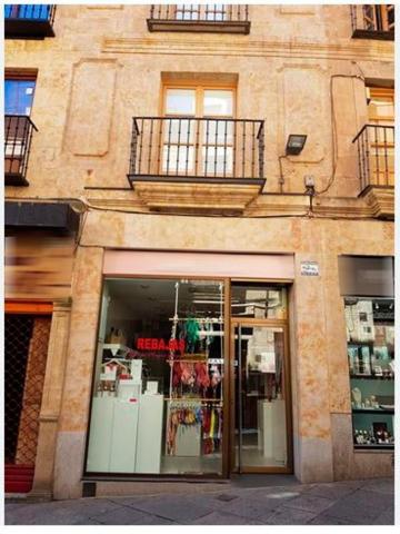 Edificio en venta en Salamanca, Centro photo 0