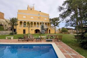 Casa en venta en Teià, Centro photo 0