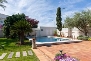 Chalet en venta en Benicàssim, Pueblo photo 0