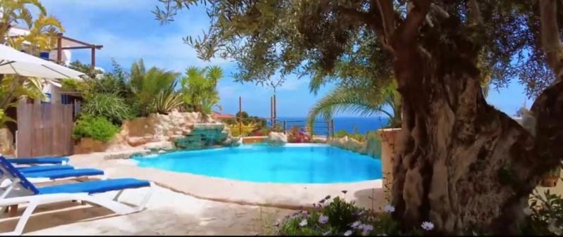 Chalet en venta en El Campello photo 0