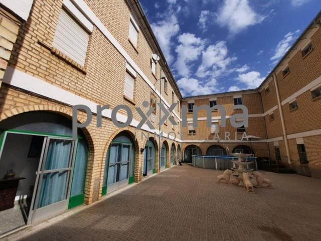 Edificio en venta en Puente Genil, Sin Zona photo 0