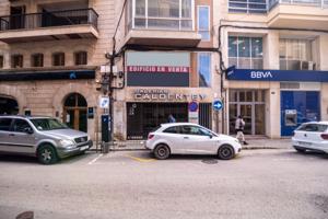 Edificio en venta en Manacor, Centro photo 0
