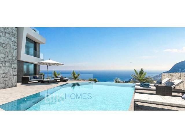 Chalet en venta en Calpe photo 0