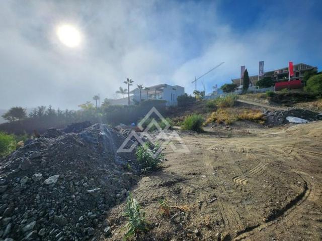 Terreno en venta en Benahavís photo 0