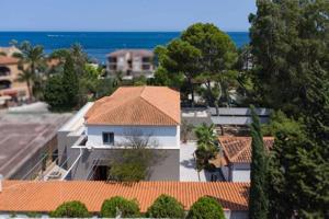 Chalet en venta en Denia, Las rotas photo 0