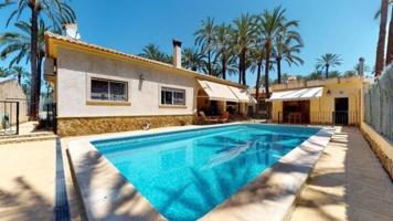Chalet en venta en Elche, Centro photo 0