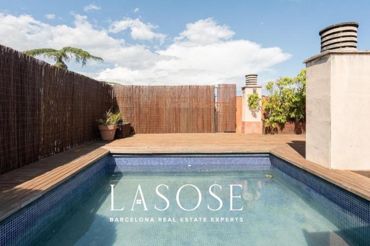 Aticos en venta en Barcelona, Les Tres Torres photo 0