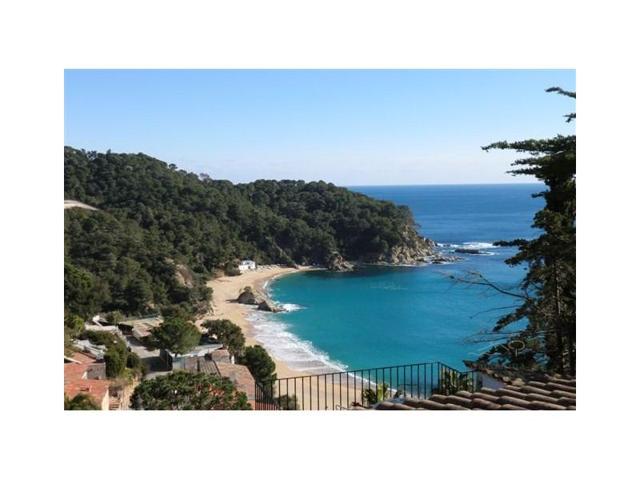 Casa en venta en Lloret de Mar photo 0