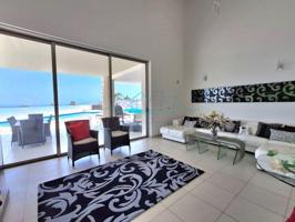 Bungalow en venta en Adeje photo 0