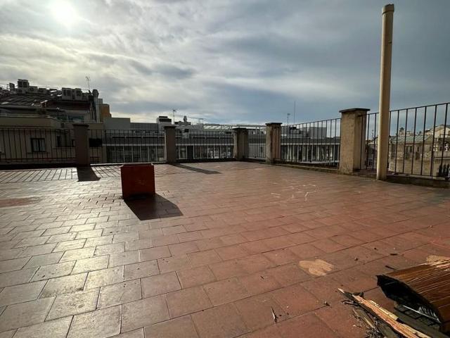 Apartamento en venta en Barcelona photo 0