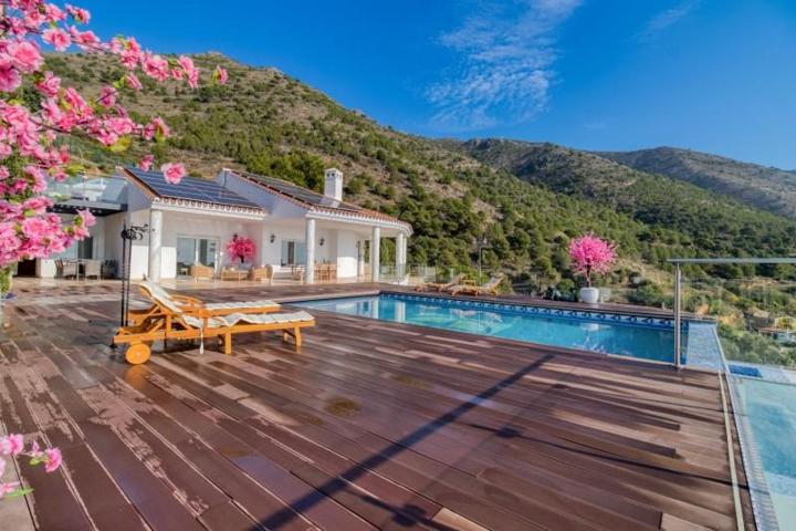 Chalet en venta en Mijas, Valtocado - La Alquería - La Atalaya photo 0