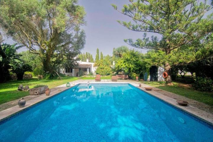 Casa con terreno en venta en Ciutadella de Menorca, Alrededores de Ciutadella photo 0