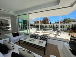 Chalet en venta en Marbella, Marbella photo 0