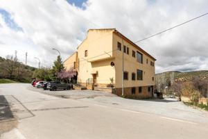 Edificio en venta en Deifontes, Andalucia photo 0