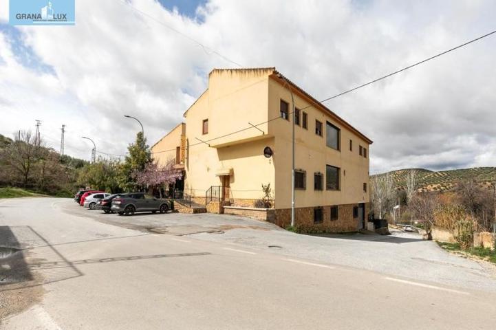 Edificio en venta en Deifontes, Andalucia photo 0