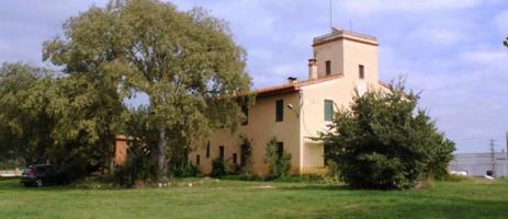 Casa con terreno en venta en Cassà de la Selva photo 0