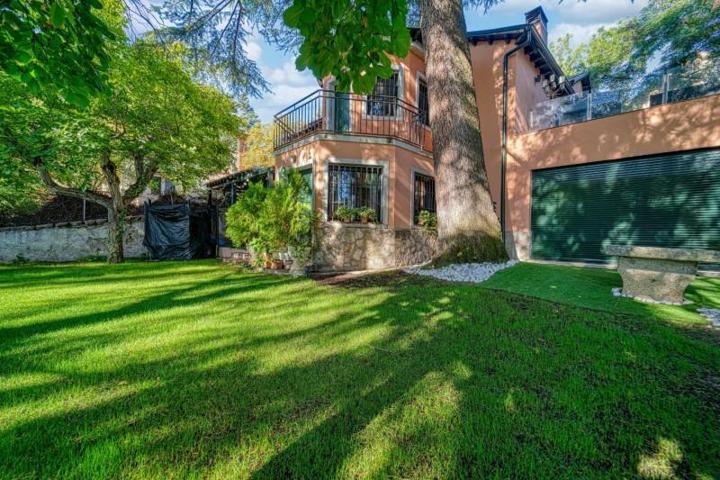 Chalet en venta en San Lorenzo de El Escorial, Abantos - Carmelitas photo 0