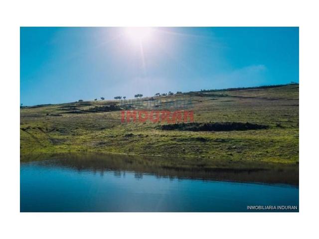 Chalet en venta en Montemolín photo 0