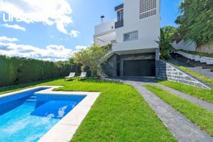 Chalet en venta en Málaga, Cerrado de Calderón - Hacienda Paredes photo 0