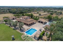 Chalet en venta en Santa Margalida photo 0