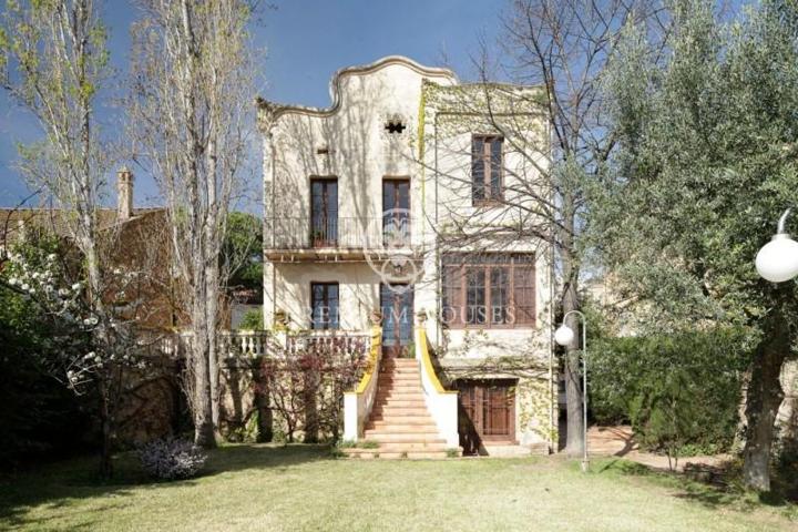 Casa en venta en Tiana, Centro photo 0