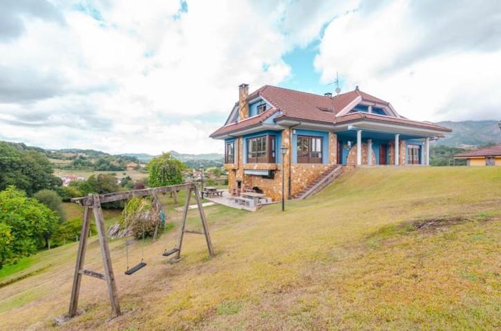 Chalet en venta en Piloña, Sevares photo 0