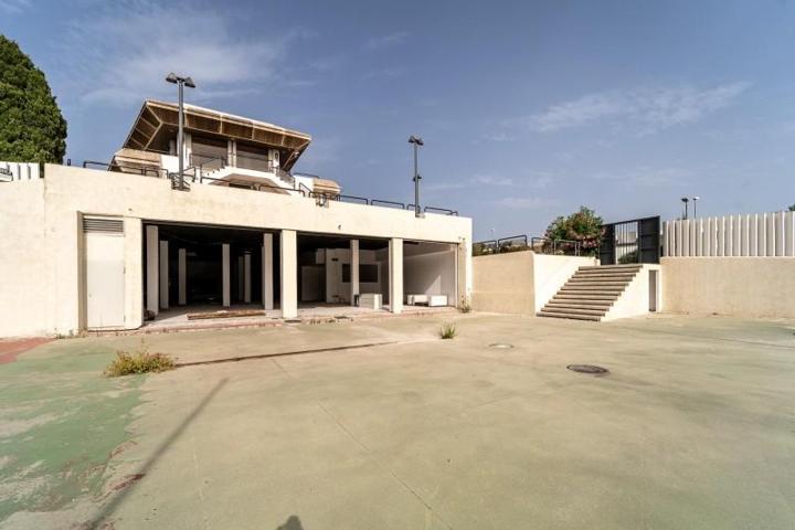 Local comercial en venta en Marbella, Guadalmina baja photo 0