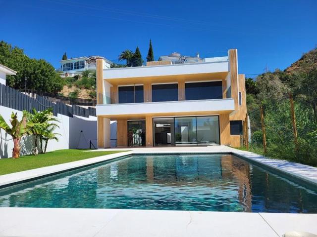 Chalet en venta en Benalmádena, Benalmádena Pueblo photo 0