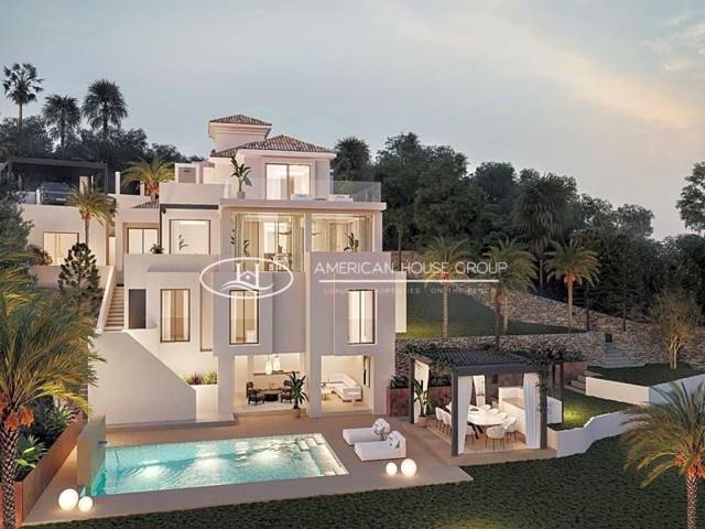 Chalet en venta en Marbella, La Quinta photo 0