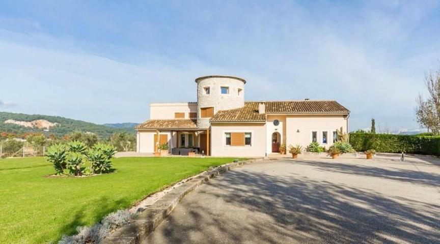 Chalet en venta en Búger, Búger photo 0