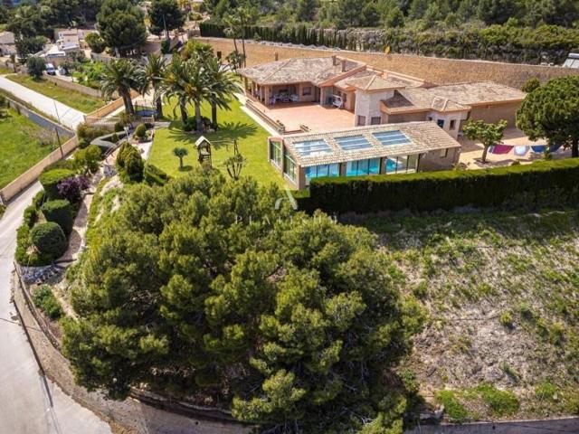 Chalet en venta en Calpe, Colina del sol photo 0