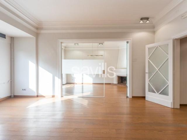 Apartamento en venta en Barcelona, Sarrià photo 0