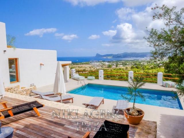 Casa en venta en Sant Josep de sa Talaia, Sant Agusti des Vedra photo 0