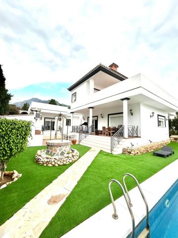 Chalet en venta en Marbella, Xarblanca photo 0