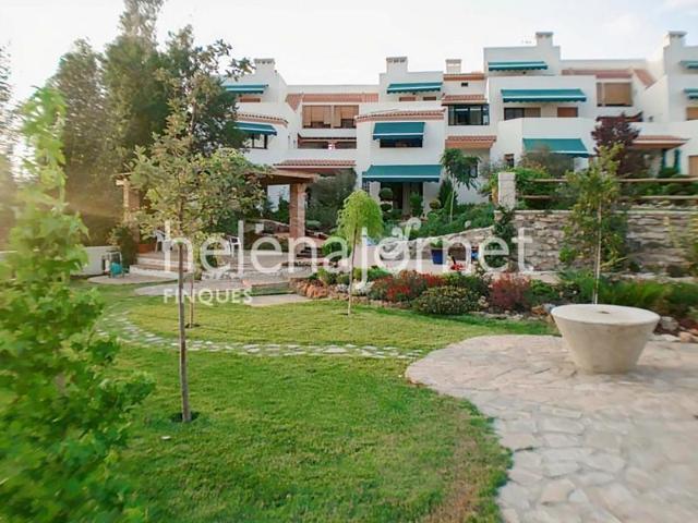 Casa en venta en Calicasas, Monte Elvira photo 0