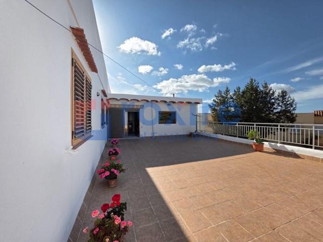 Nave industrial en venta en Sant Josep de sa Talaia photo 0