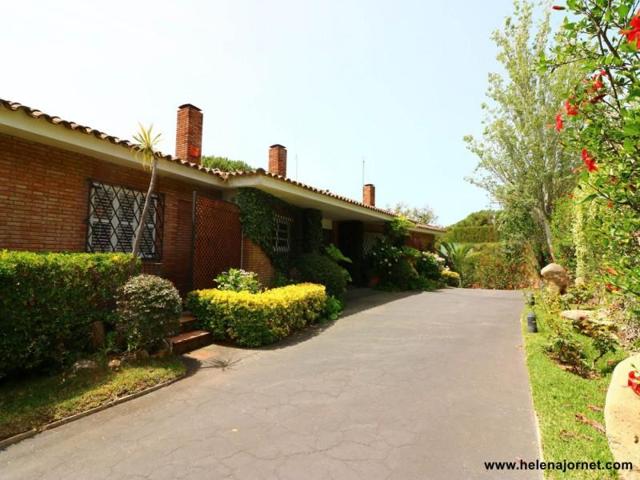 Casa en venta en Sant Feliu de Guíxols, Platja D´Aro Girona photo 0