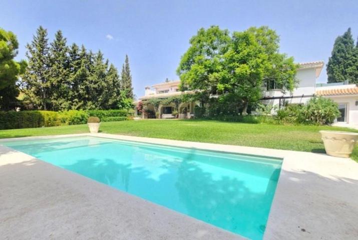 Chalet en venta en Mijas, CALAHONDA photo 0