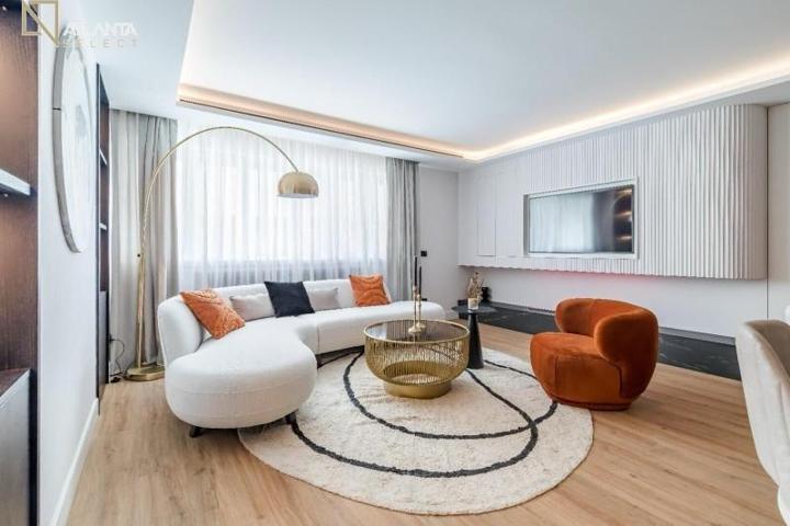 Apartamento en venta en Madrid, Salamanca photo 0