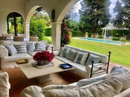 Casa en venta en Calahonda photo 0