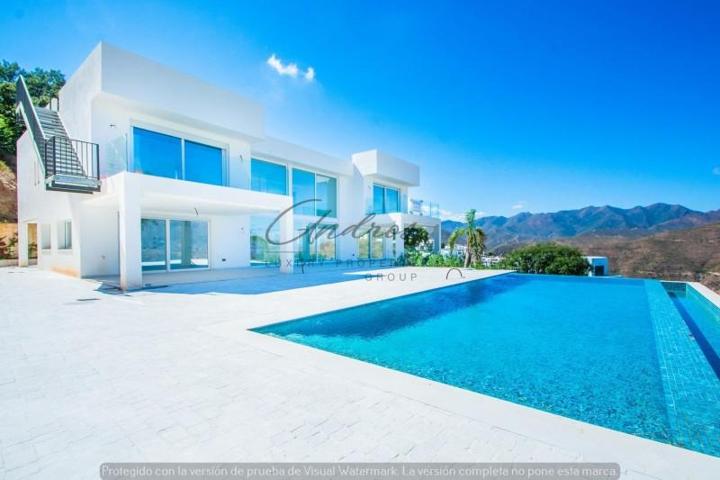 Chalet en venta en Marbella, Marbella Este photo 0