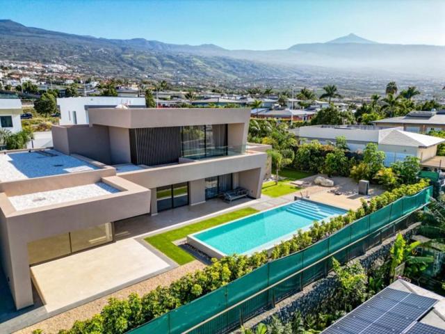 Chalet en venta en La Orotava, El Durazno photo 0