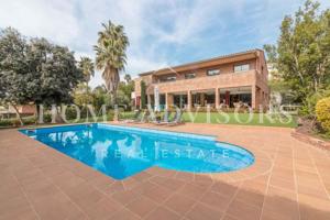 Casa en venta en Teià, Sant Berger photo 0