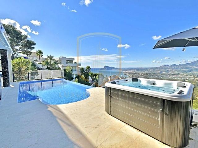 Chalet en venta en Altea photo 0