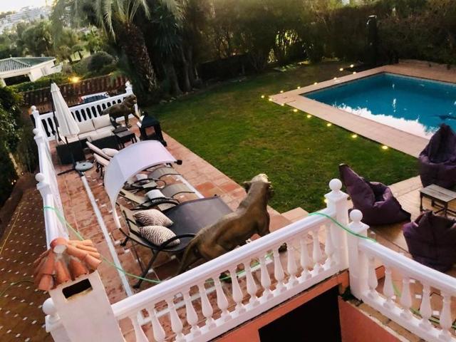 Chalet en venta en Marbella, Nueva Andalucia photo 0