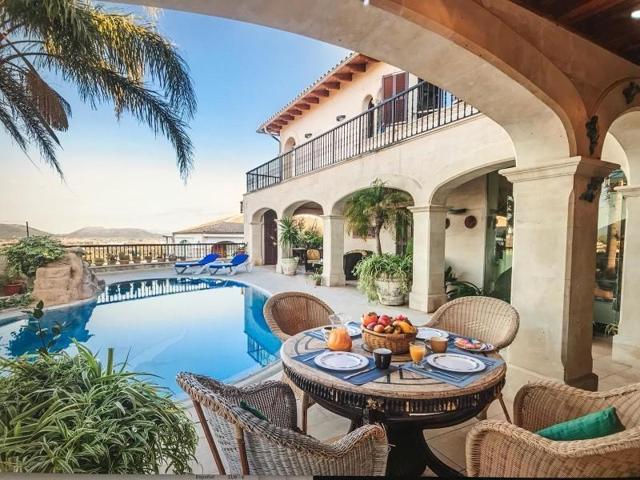 Chalet en venta en Búger, Búger photo 0